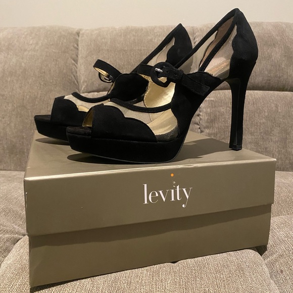 Levity High Heels - Picture 4 of 7